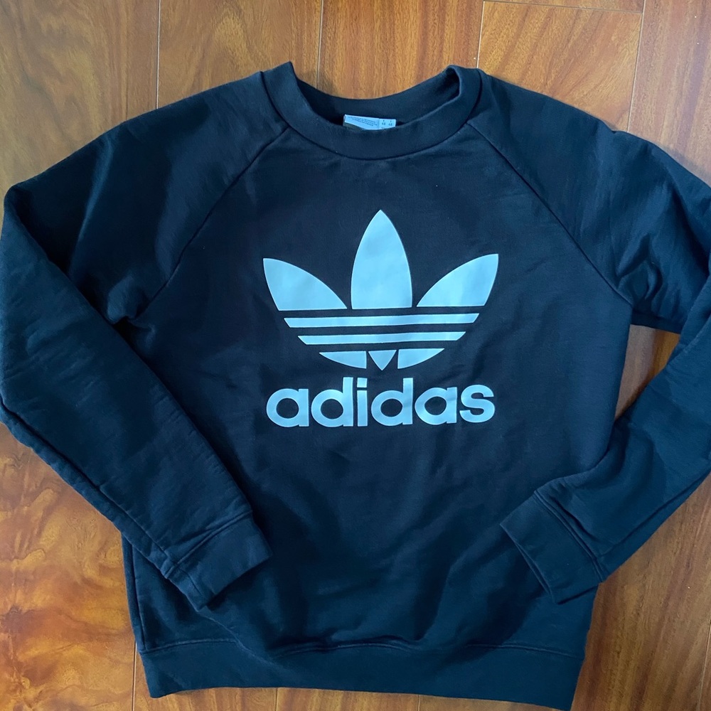 Adidas crewneck sweatshirt NWOT